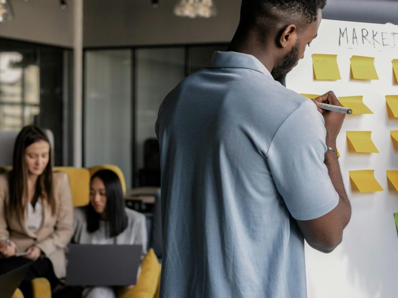 This article explains why Dubai real estate agents should partner with a full-service marketing agency and what such an agency actually does. It walks through c...