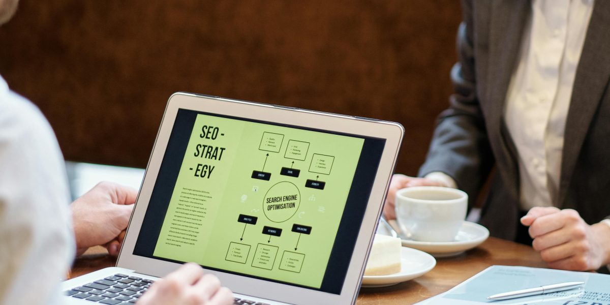 This guide explains why Dubai real estate agents must combine search engine optimization (SEO) and search engine marketing (SEM) to compete in 2026's busy marke...