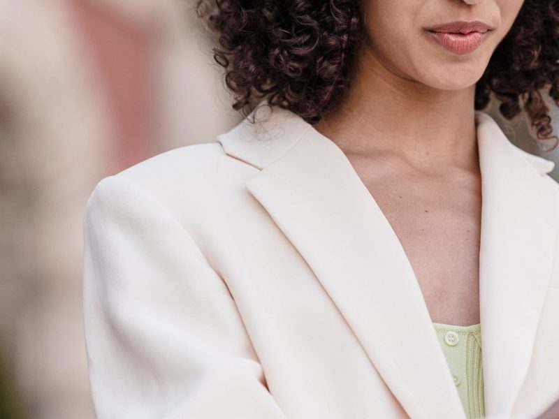 This article explains how influencer marketing, when done correctly, can give Dubai real estate agents a measurable edge in a crowded market. It covers why buye...