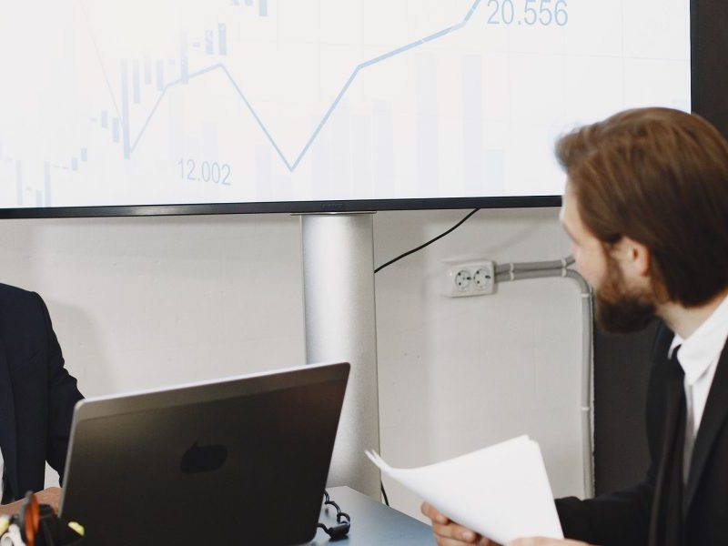 This article explains why many Dubai real estate agents are turning to US SEO agencies and gives a practical framework for choosing the right partner. It covers...