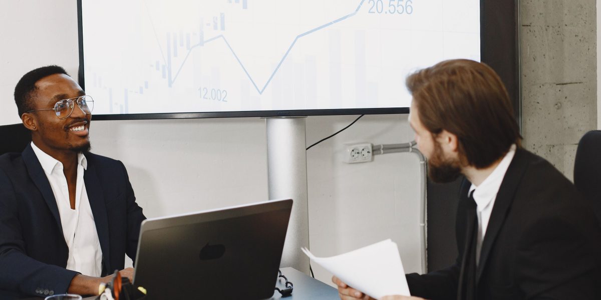 This article explains why many Dubai real estate agents are turning to US SEO agencies and gives a practical framework for choosing the right partner. It covers...
