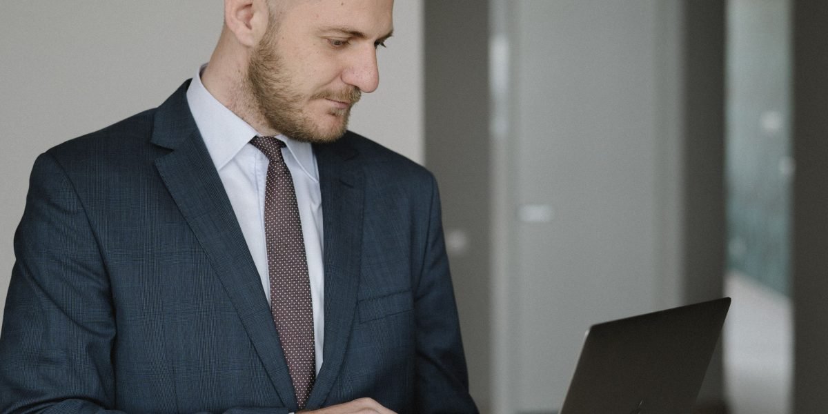 This article explains how Dubai real estate agents can run a free website audit to find and fix hidden SEO problems that cost leads. It walks through what a pro...