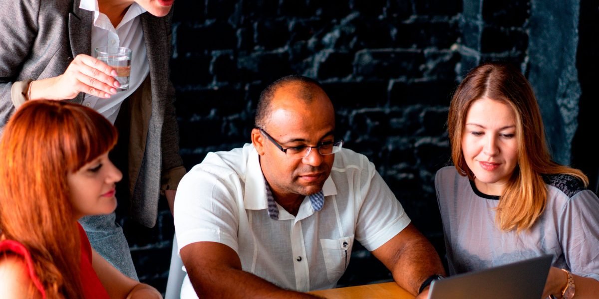 This guide helps Dubai real estate agents find and work with North American SEO agencies by explaining what to expect, what to ask, and how to avoid costly mist...
