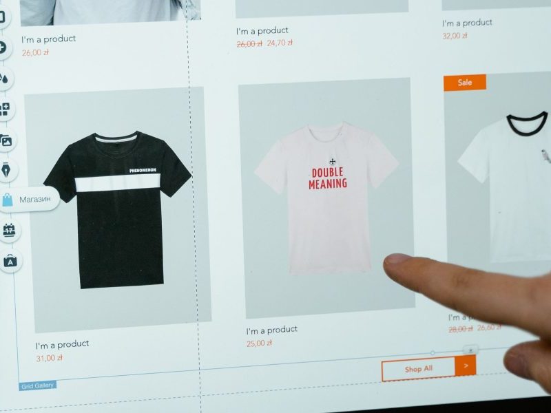 This guide explains why Dubai real estate agents need the right website platform and shows how to pick, build, and grow a site that attracts clients. It compare...
