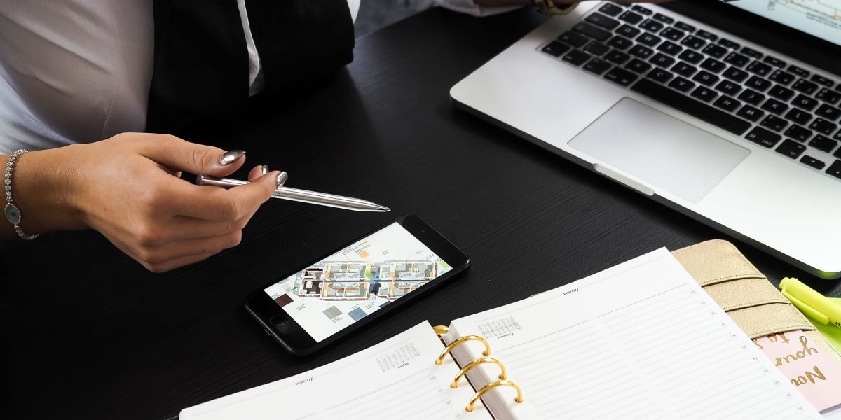 This article explains why the Semrush On‑Page SEO Checker is a practical tool for Dubai real estate agents who need more visibility and qualified leads. It desc...