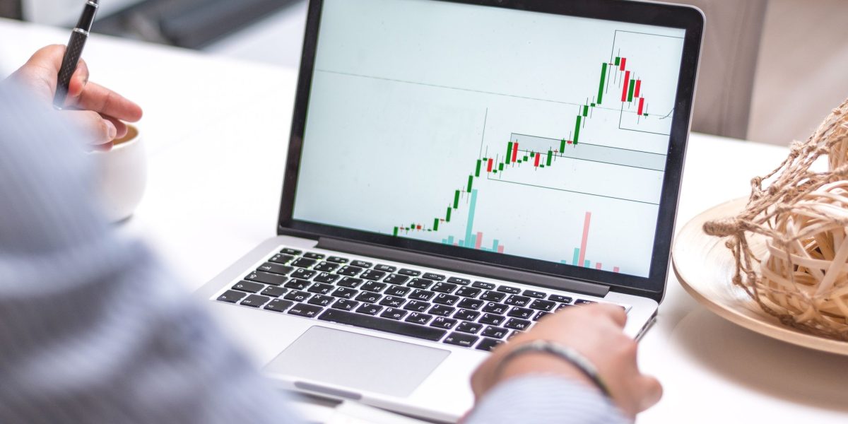 This article explains why understanding search engine marketing (SEM) pricing is essential for Dubai real estate agents and how to use paid search to attract qu...